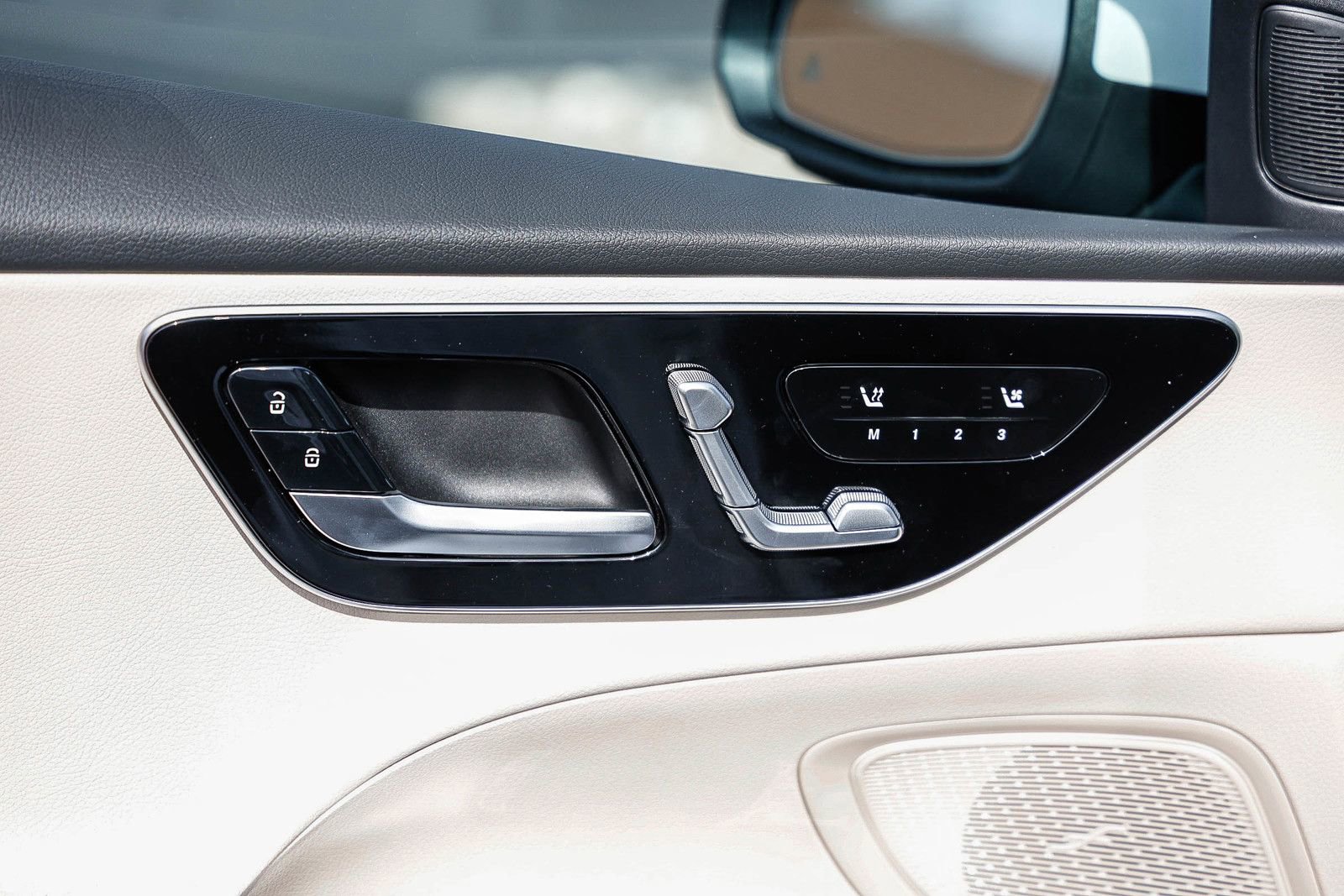 New 2026 Mercedes-Benz C 300 Sedan image 22