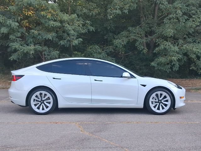 Used 2023 Tesla Model 3 Standard Range RWD image 6