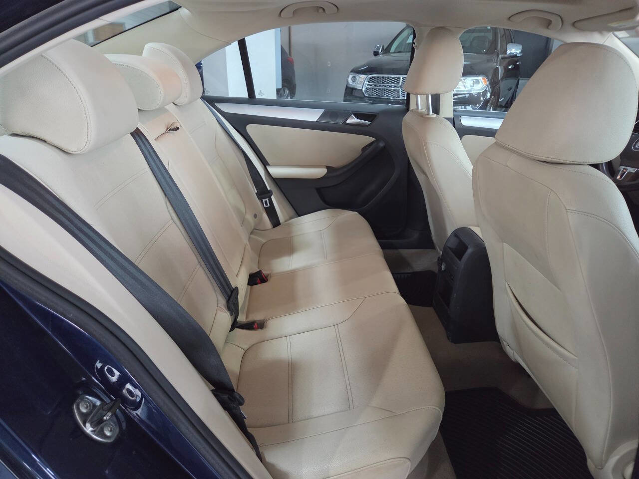 Used 2012 Volkswagen Jetta SEL image 21