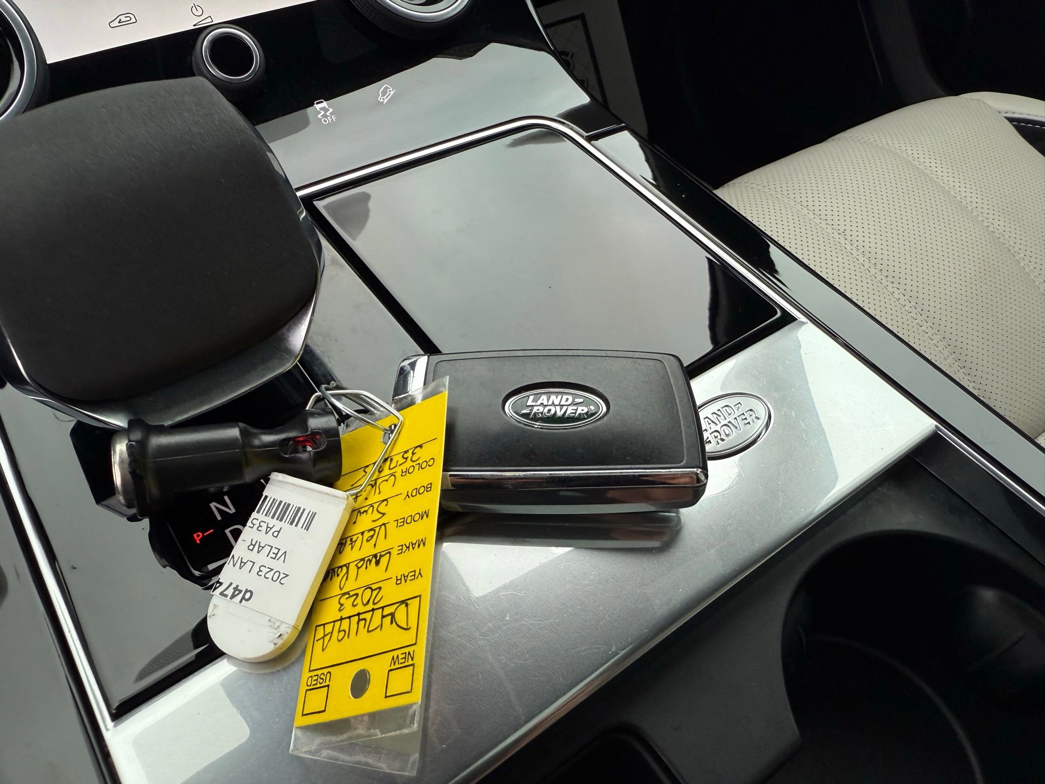 Used 2023 Land Rover Range Rover Velar R-Dynamic S image 60