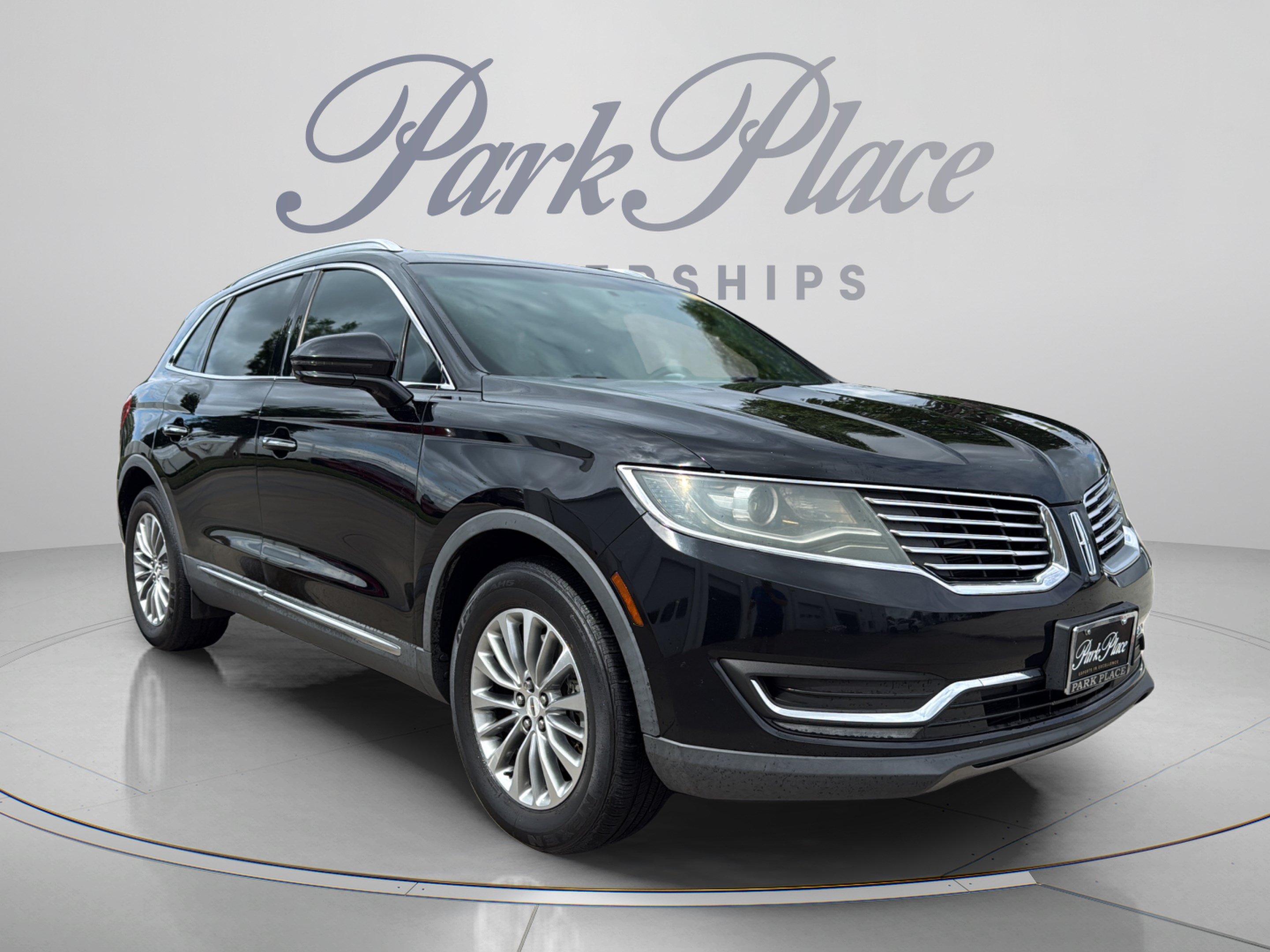 Used 2018 Lincoln MKX Select w/ Select Plus Package FWD image 8