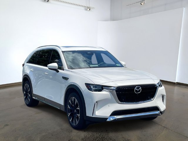 Used 2024 MAZDA CX-90 Plug-In Hybrid w/ Premium Plus AWD/4WD image 3