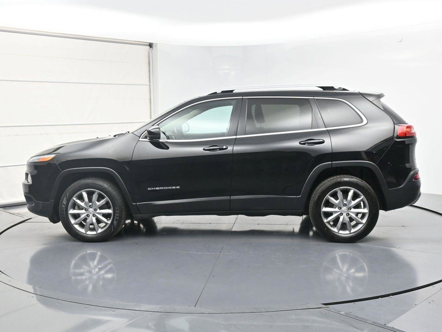 Used 2018 Jeep Cherokee Limited image 18