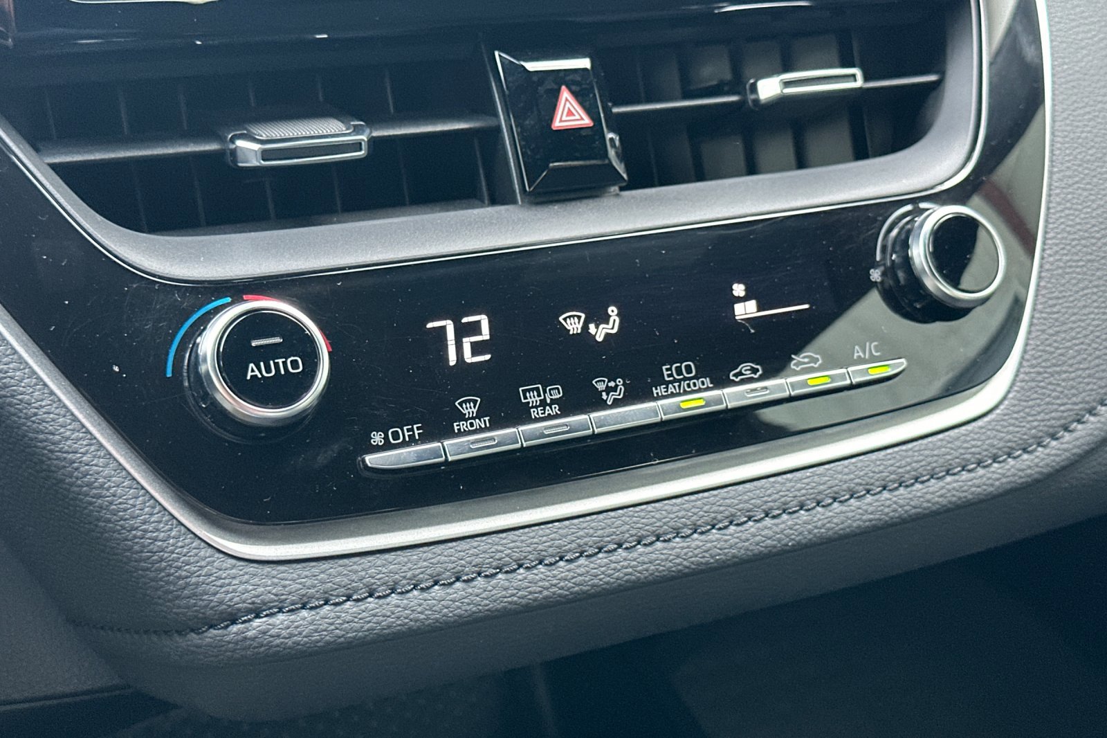 Used 2021 Toyota Corolla SE image 20