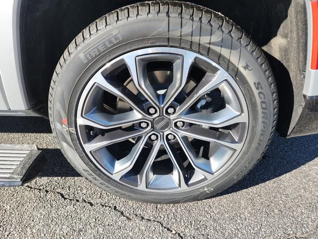 New 2024 Jeep Grand Wagoneer Series III image 12