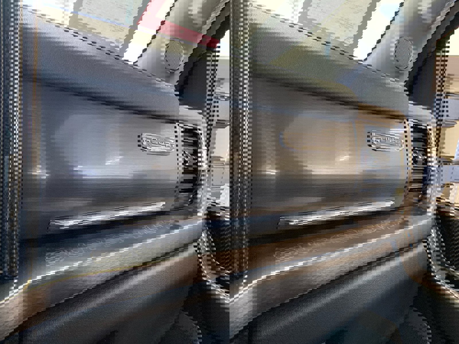 New 2026 Ford F250 Lariat w/ Black Appearance Package image 29