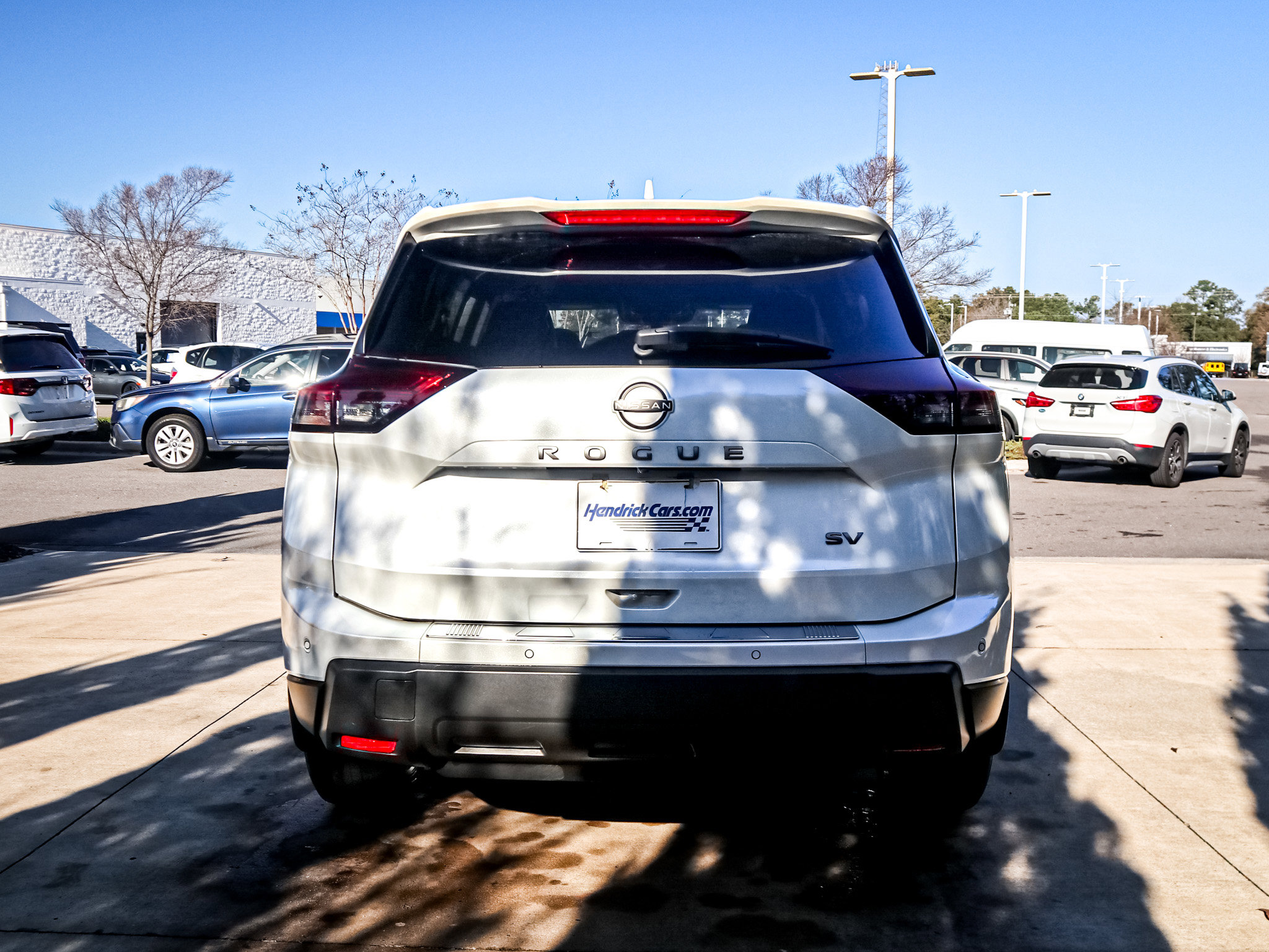 Used 2024 Nissan Rogue SV w/ SV Premium Package image 10