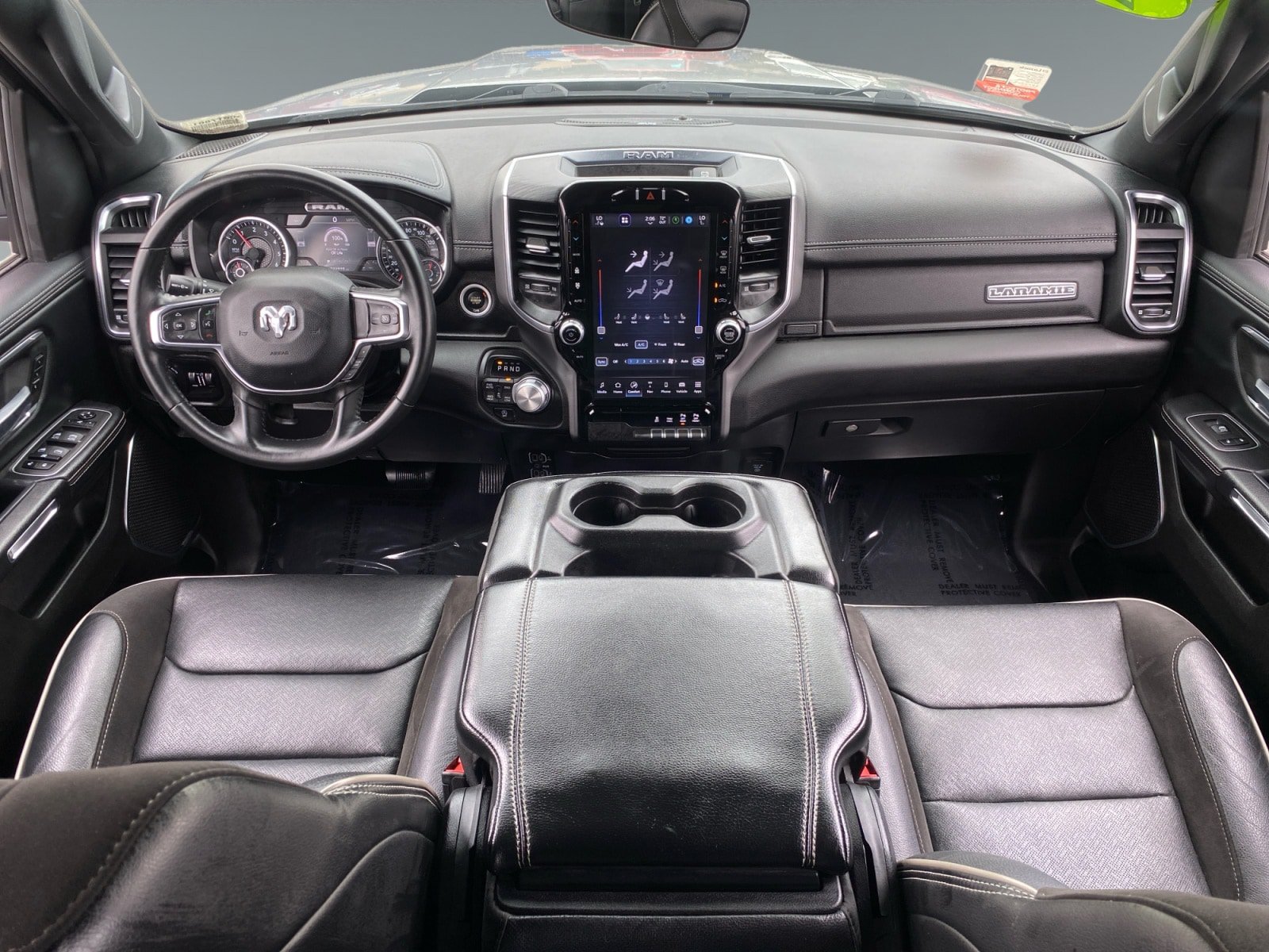 Used 2024 RAM 1500 Laramie AWD/4WD image 10