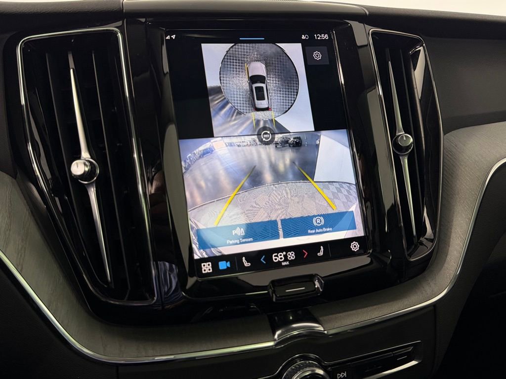 Used 2025 Volvo XC60 B5 Plus image 25