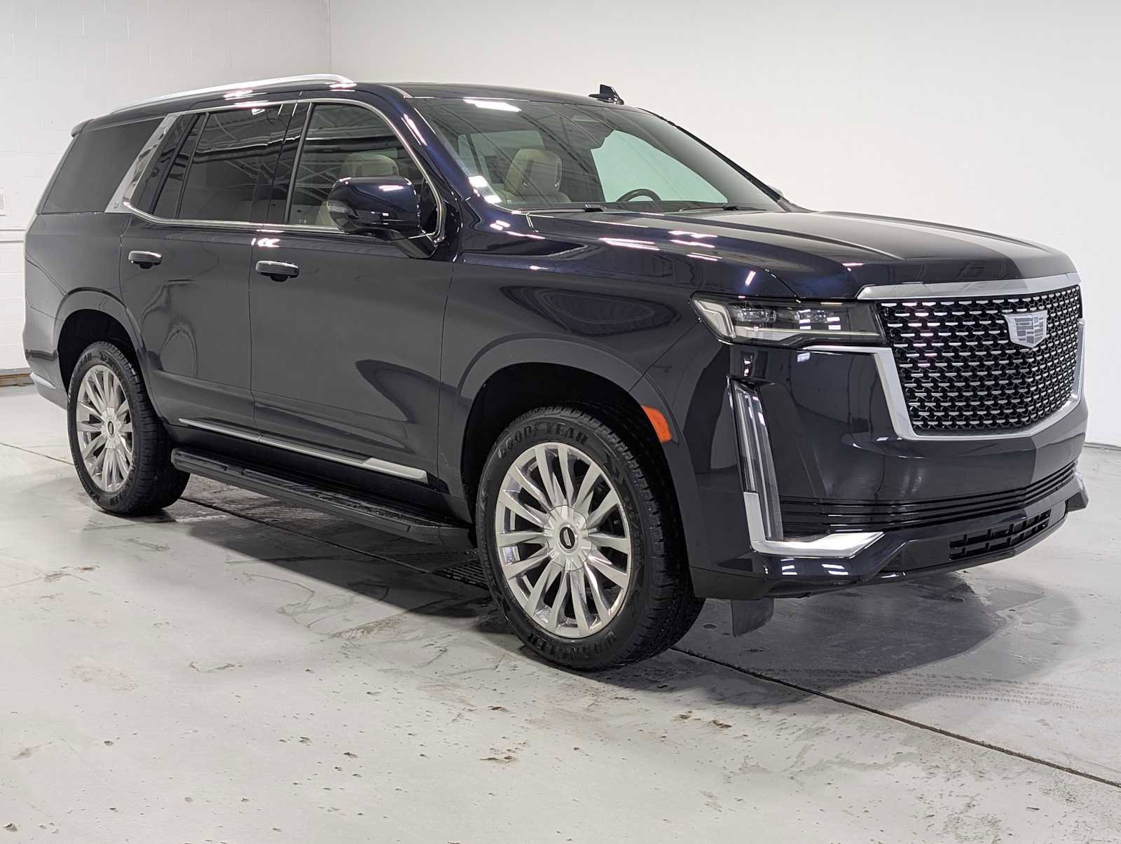 Certified 2021 Cadillac Escalade Premium Luxury image 6