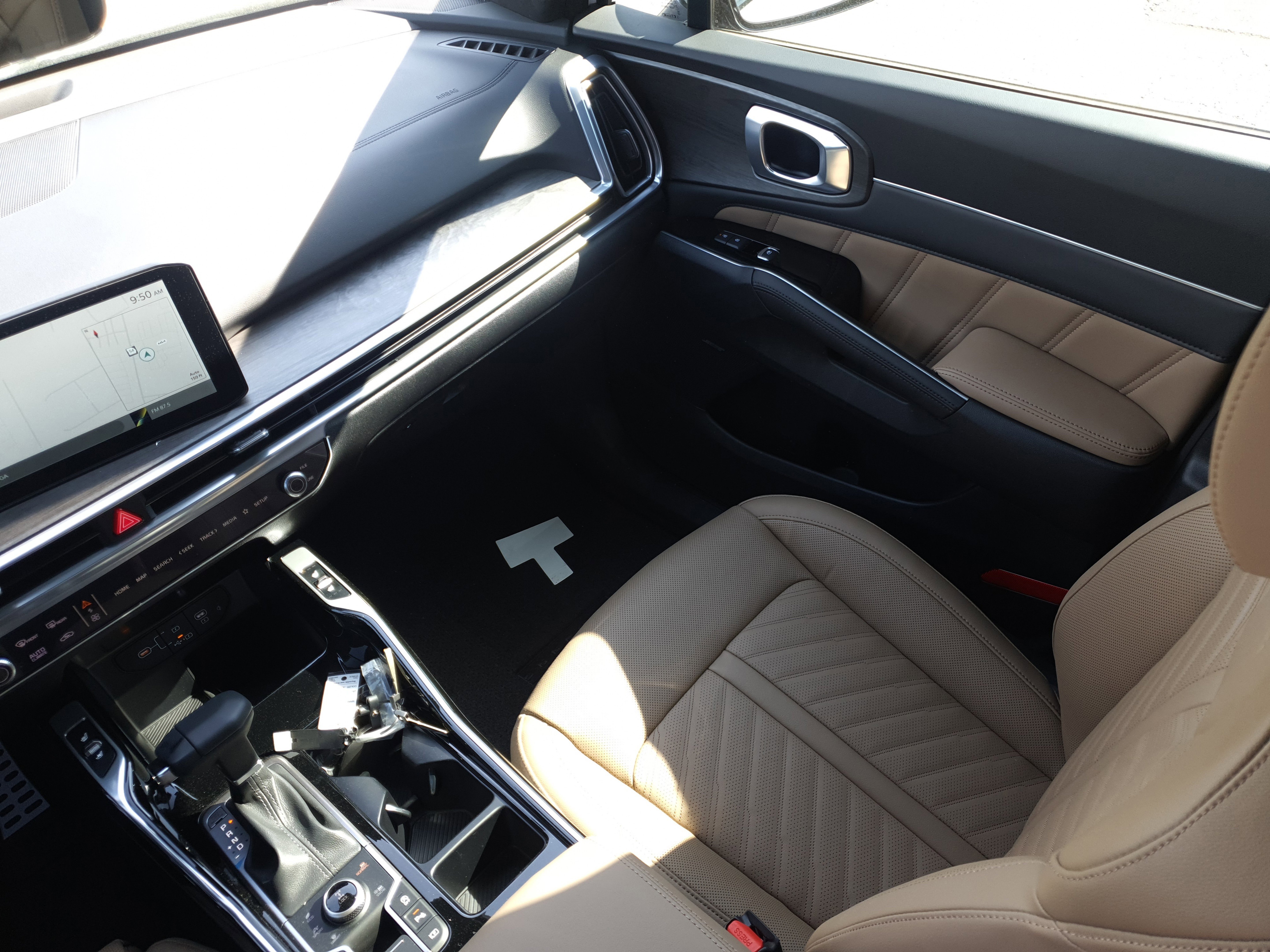 New 2025 Kia Sorento SX Prestige w/ Olive Brown Leather Package image 16