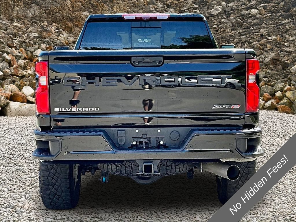 Used 2024 Chevrolet Silverado 2500 ZR2 w/ Technology Package AWD/4WD image 4