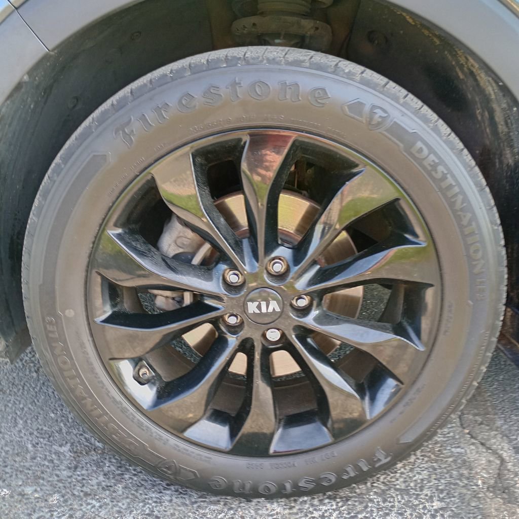 Used 2020 Kia Sorento EX image 26