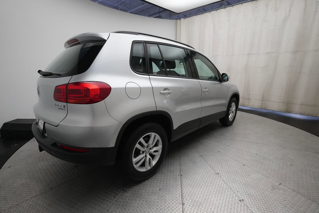 Used 2015 Volkswagen Tiguan S AWD/4WD image 32