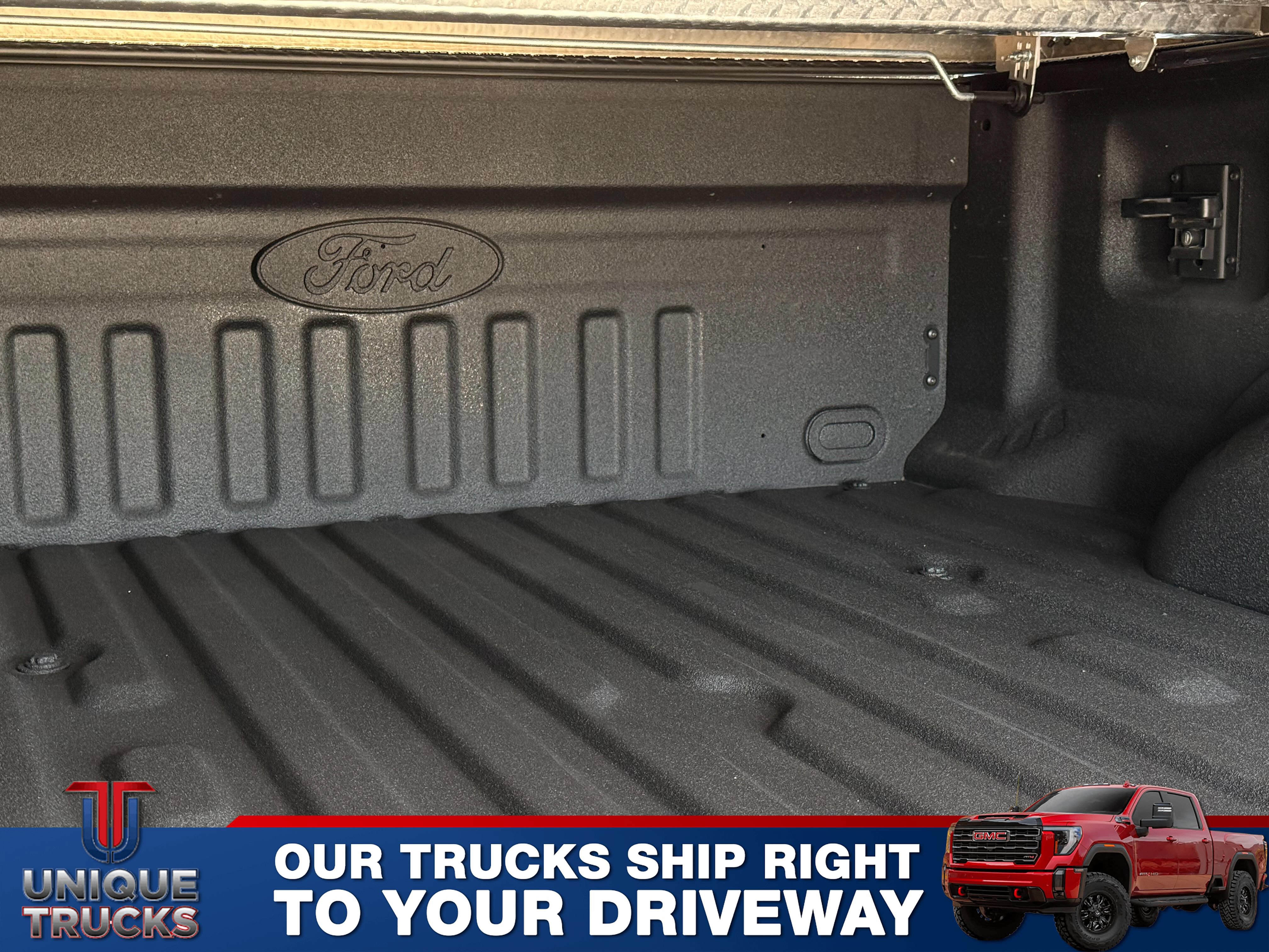 Used 2022 Ford F250 Lariat w/ Black Appearance Package AWD/4WD image 8