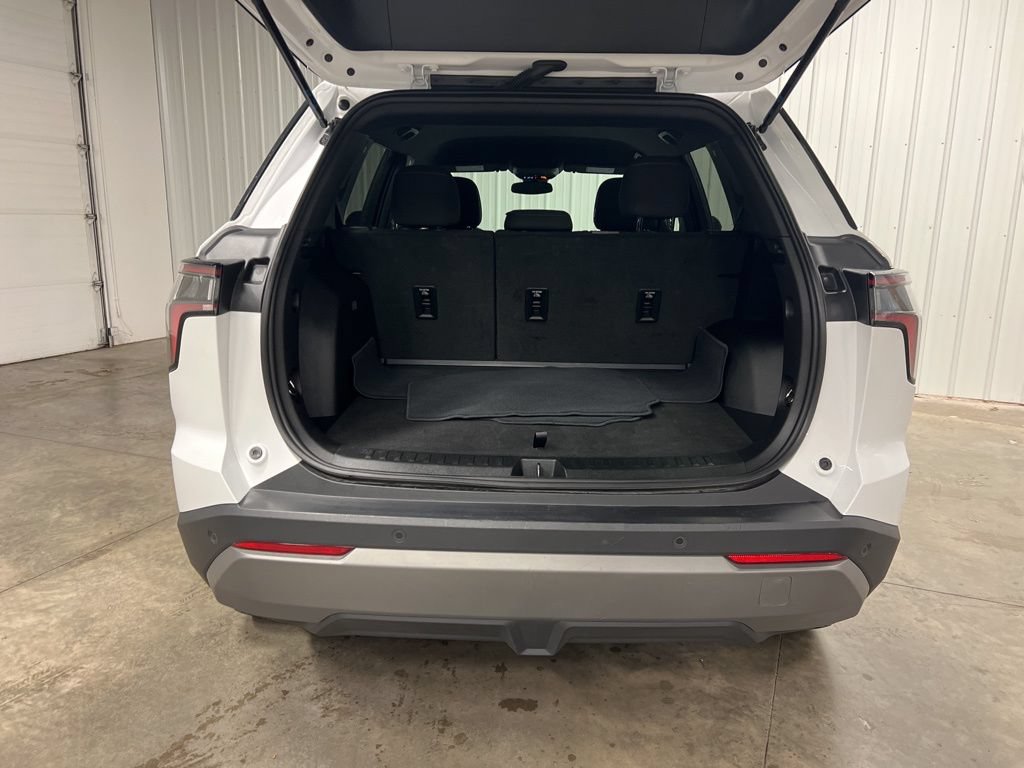 Certified 2025 Chevrolet Equinox LT AWD/4WD image 7