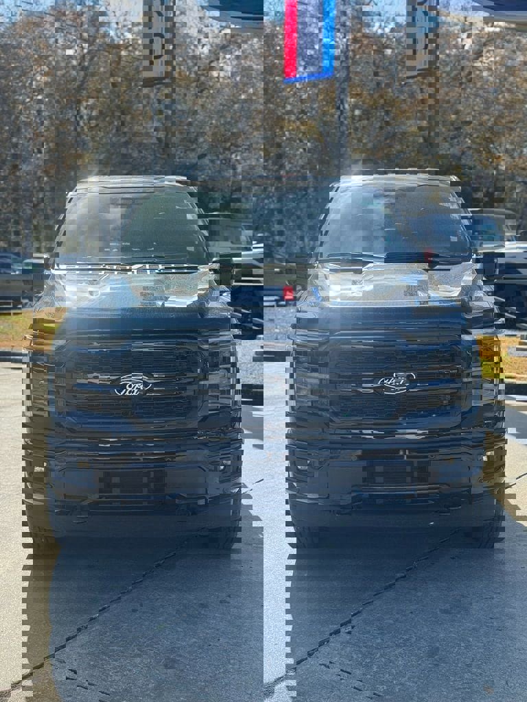 Used 2025 Ford F150 Lariat w/ Equipment Group 502A High image 3