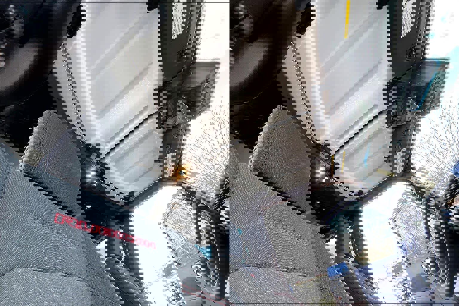 Used 2025 Jeep Gladiator Rubicon w/ Convenience Group image 13