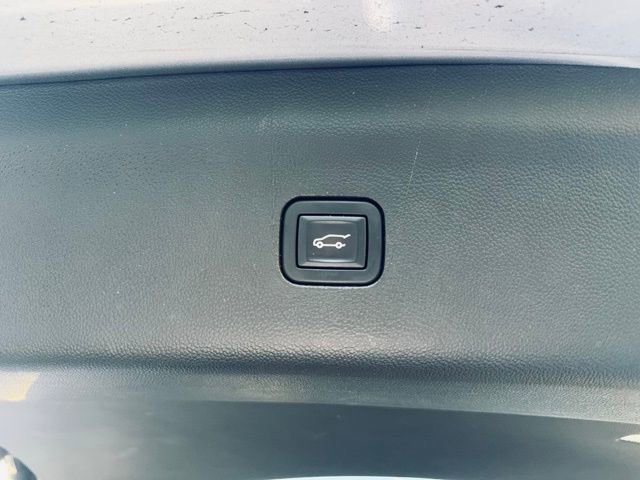 Used 2023 Buick Enclave Essence w/ Experience Buick Package image 11