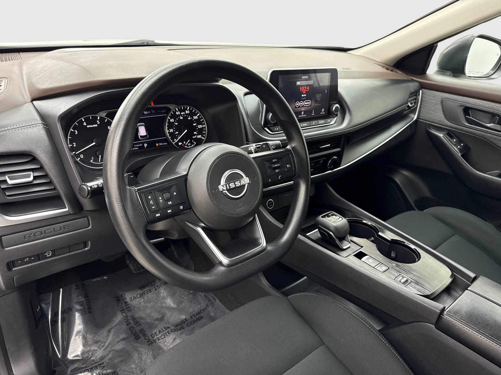 Used 2023 Nissan Rogue S FWD image 18
