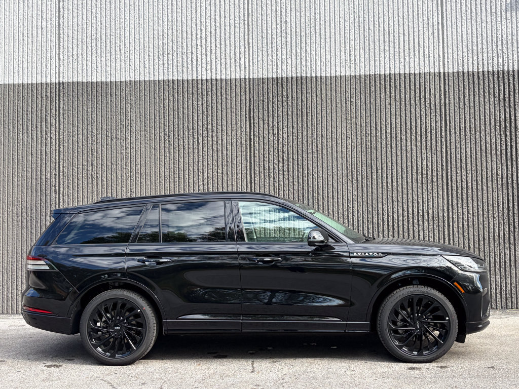 New 2026 Lincoln Aviator Reserve AWD/4WD image 8