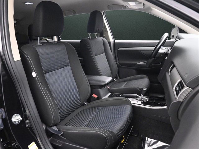 Used 2018 Mitsubishi Outlander SE image 21