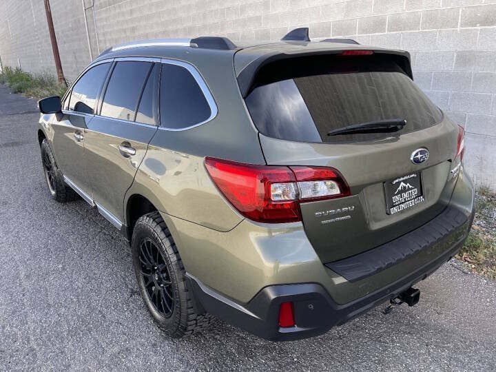 Used 2019 Subaru Outback 3.6R Touring w/ Popular Package #3A AWD/4WD image 8