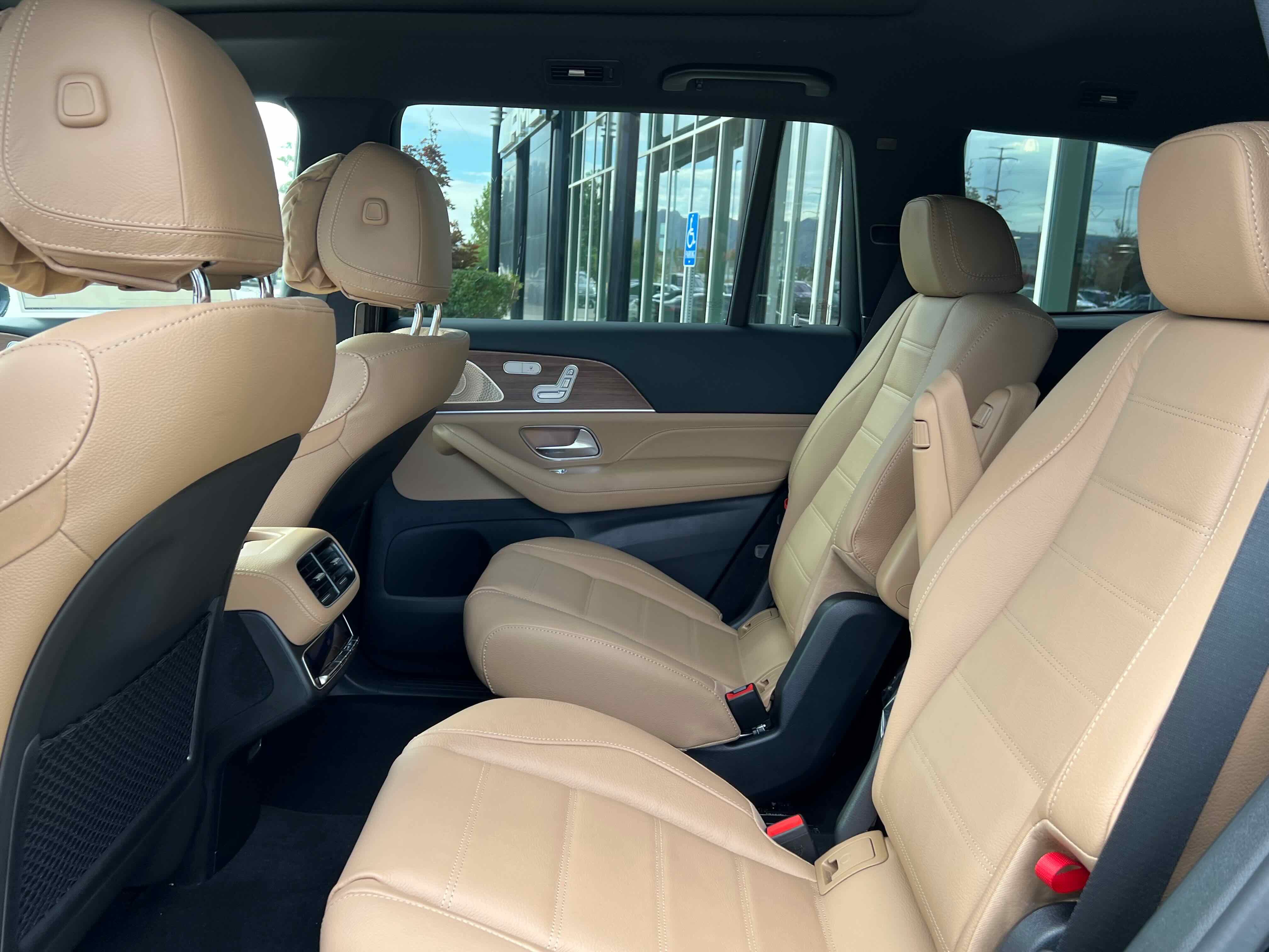 New 2026 Mercedes-Benz GLS 450 4MATIC image 21