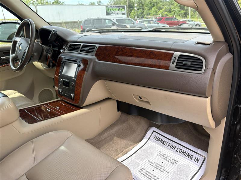 Used 2012 Chevrolet Tahoe LTZ AWD/4WD image 21