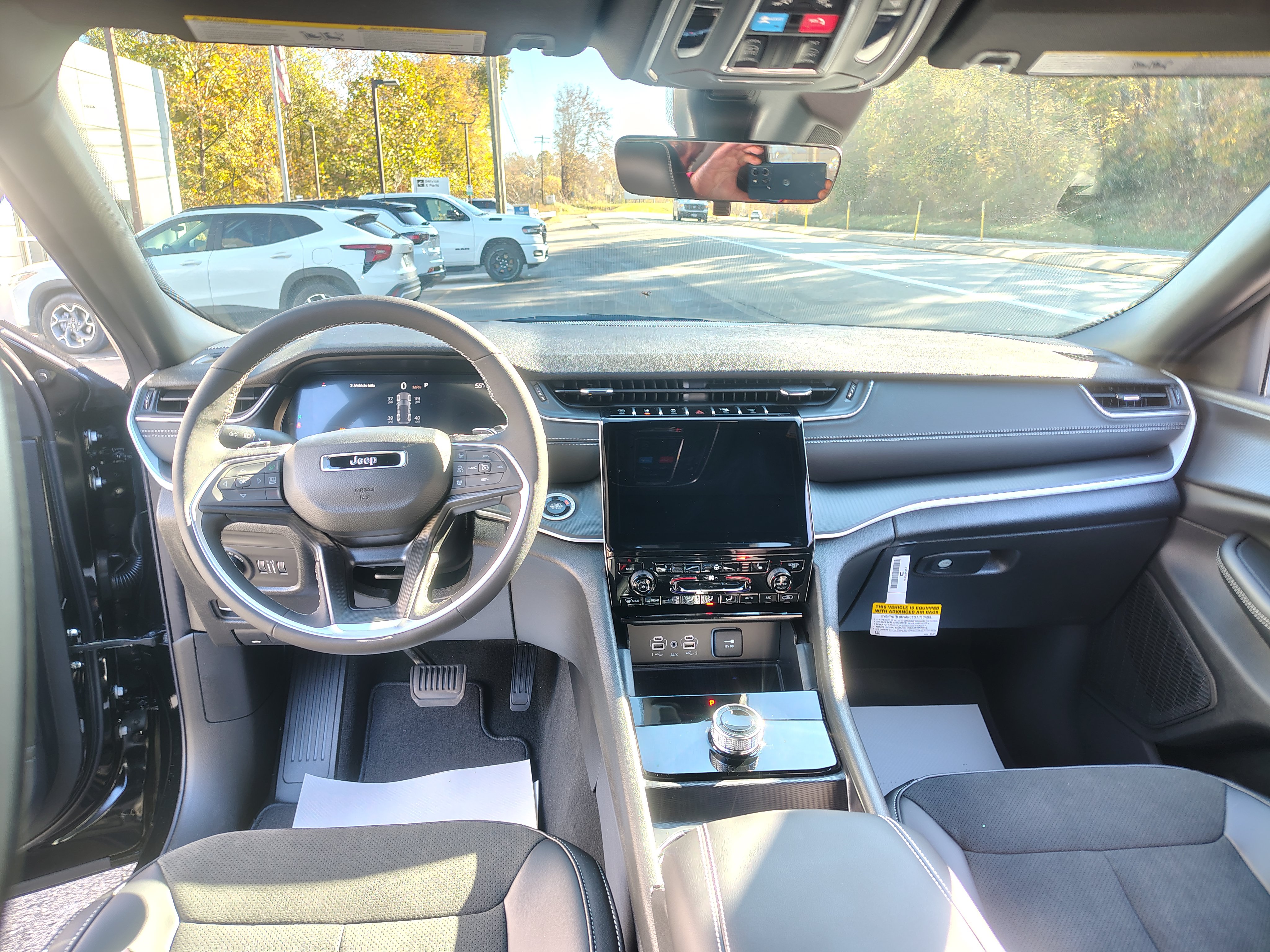 New 2027 Jeep Grand Cherokee Laredo X AWD/4WD image 28