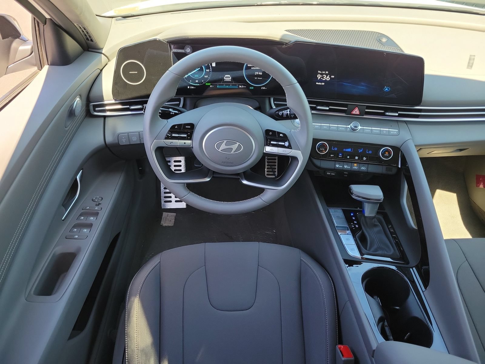 New 2026 Hyundai Elantra SEL FWD image 7