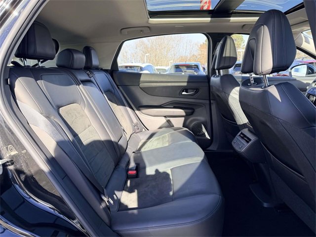 Used 2023 Nissan Ariya AWD image 13