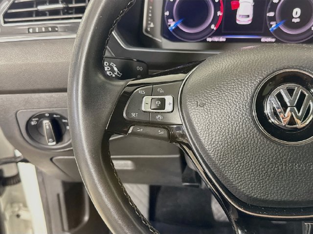Used 2021 Volkswagen Tiguan SEL FWD image 13