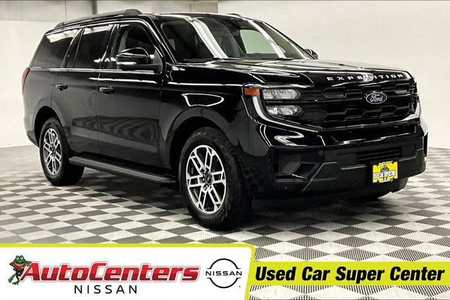 Used 2025 Ford Expedition Active image 1
