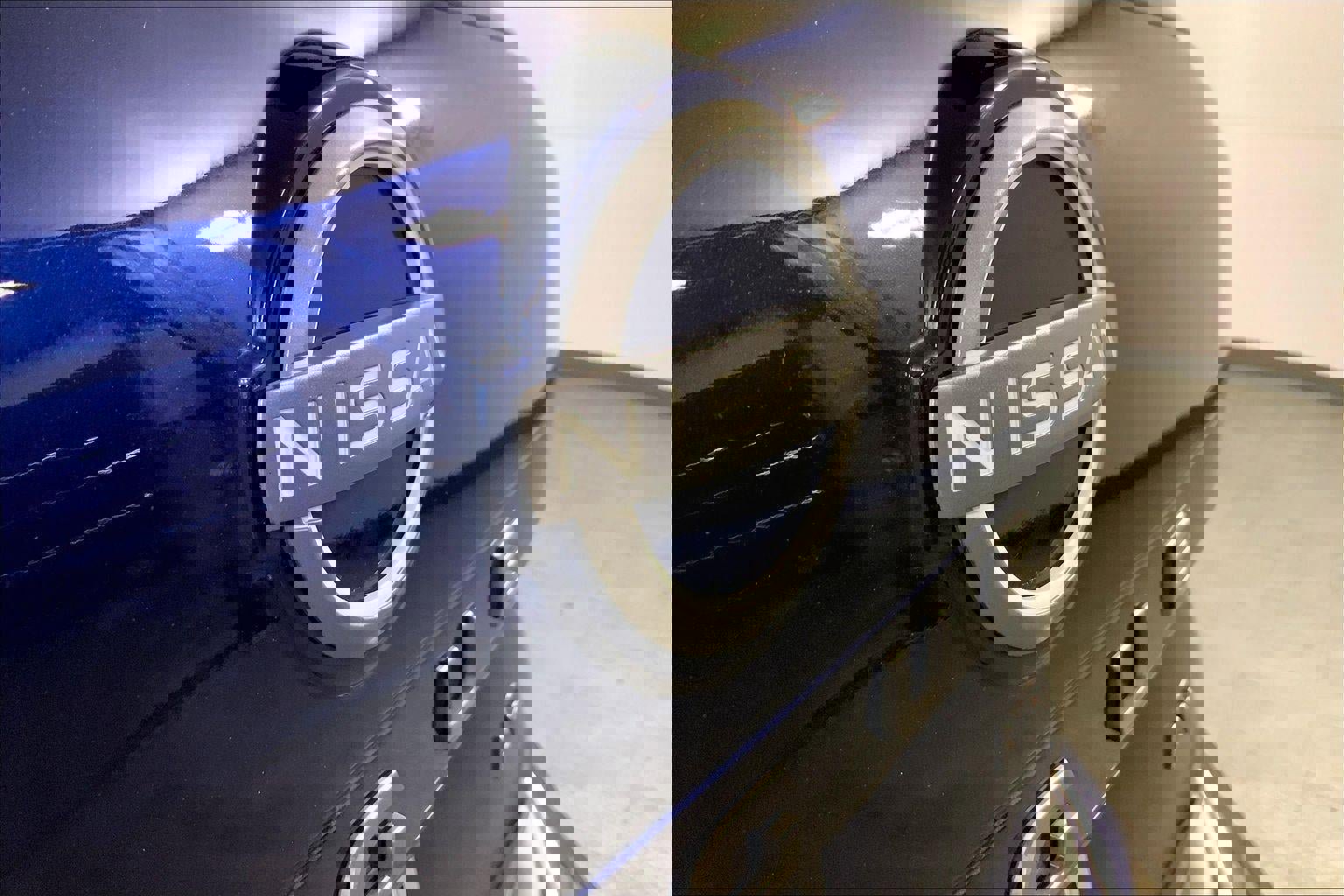 Used 2025 Nissan Rogue SV image 29