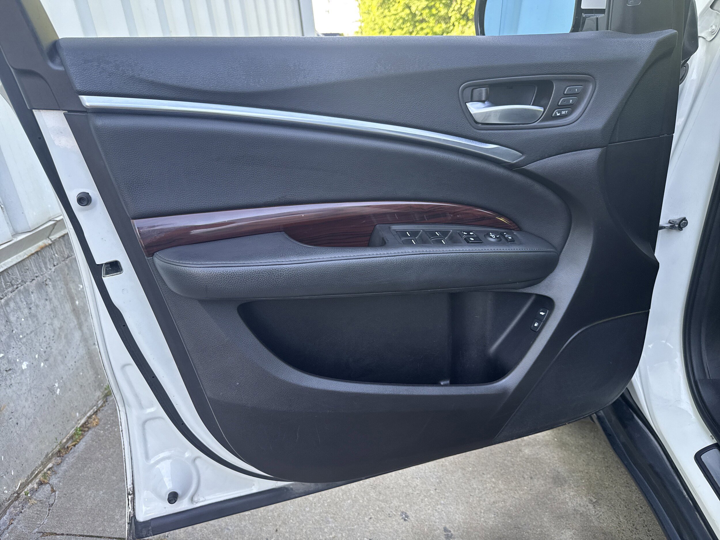 Used 2016 Acura MDX SH-AWD w/ Technology Package image 8