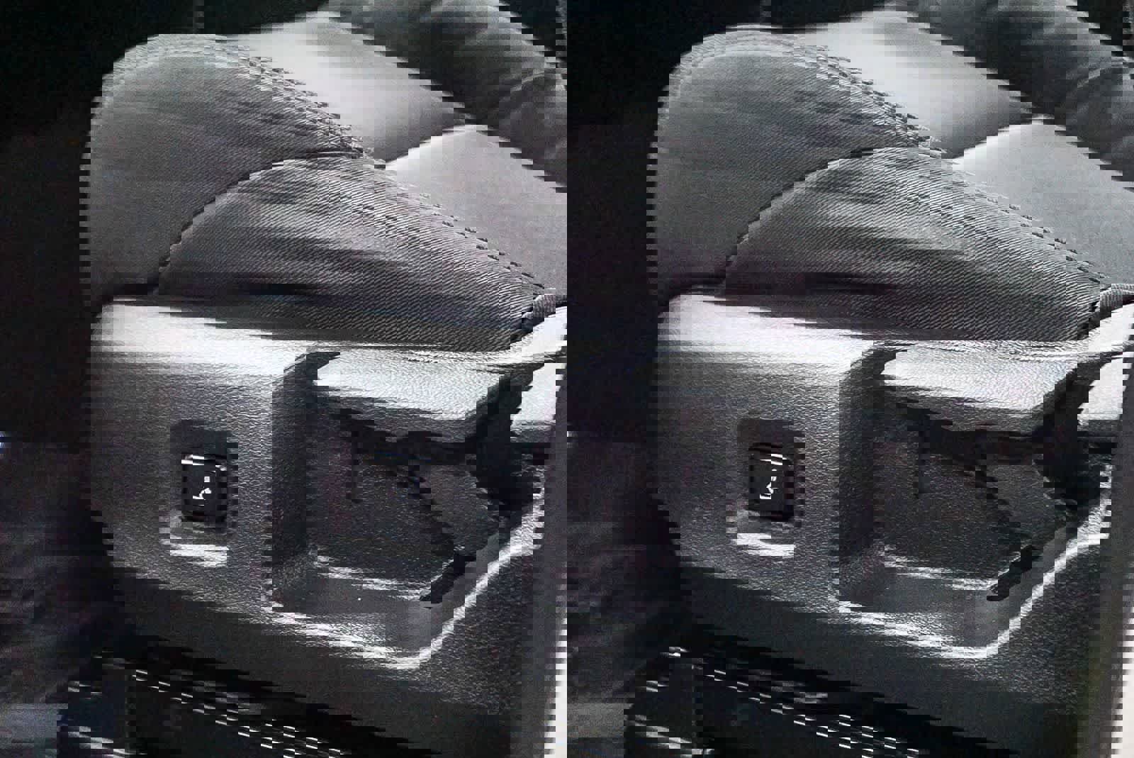 Certified 2025 Toyota Tacoma SR5 image 22