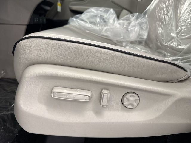 New 2026 Honda Odyssey Touring image 22