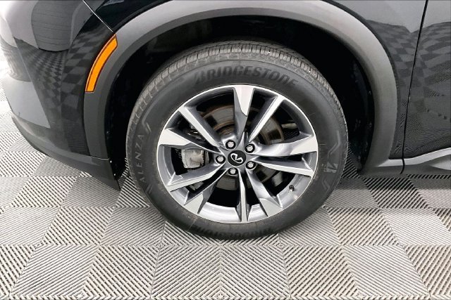 Used 2024 INFINITI QX60 Luxe AWD/4WD image 9