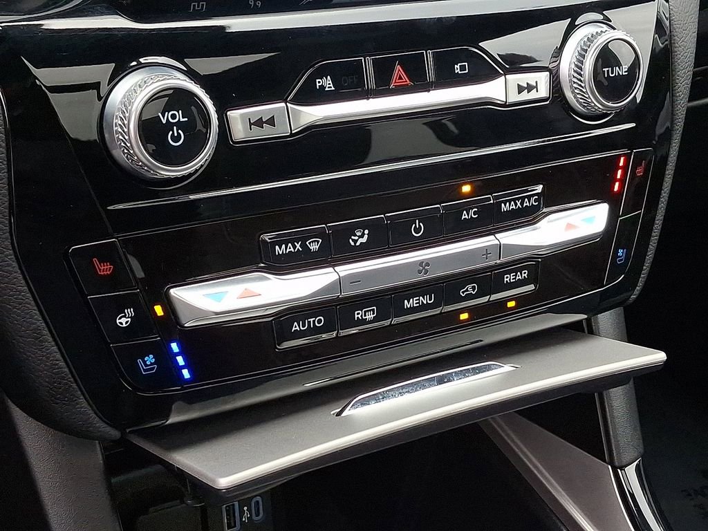 Used 2023 Ford Explorer ST w/ Equipment Group 401A image 17