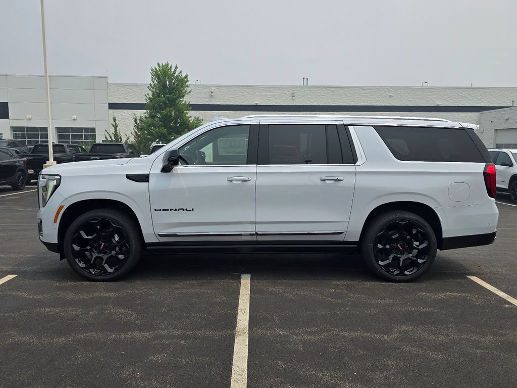 New 2026 GMC Yukon XL Denali Ultimate AWD/4WD image 11