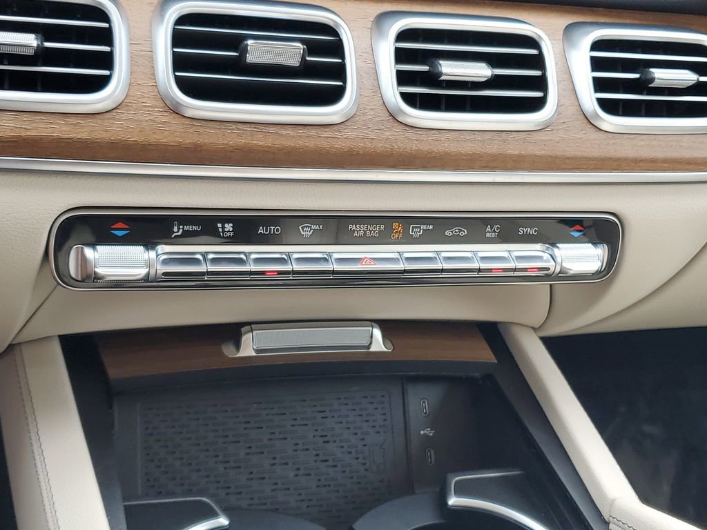 Used 2025 Mercedes-Benz GLE 350 4MATIC image 19