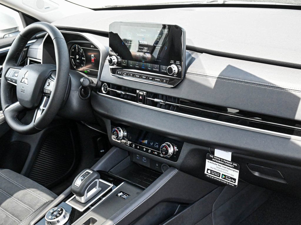 New 2024 Mitsubishi Outlander SE AWD/4WD image 42
