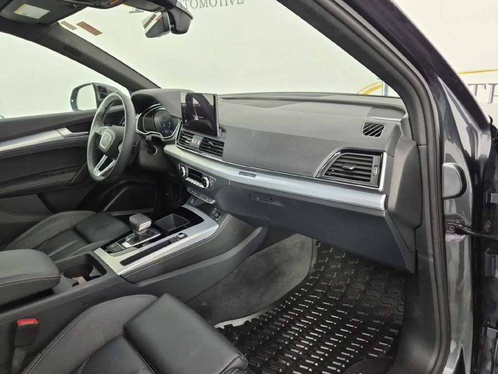 Used 2024 Audi Q5 2.0T Premium Plus w/ Premium Plus Package AWD/4WD image 37