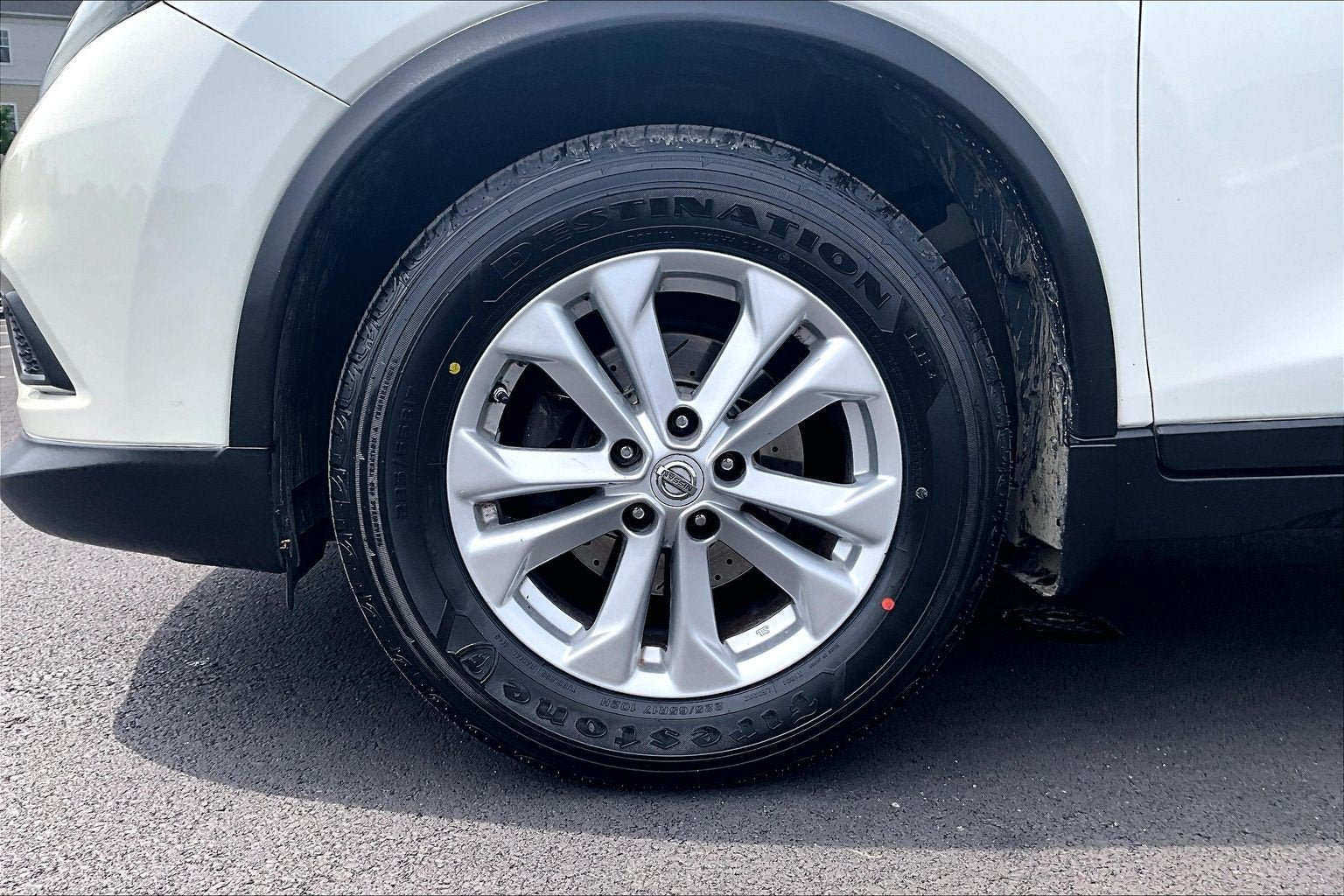Used 2015 Nissan Rogue SV AWD/4WD image 9
