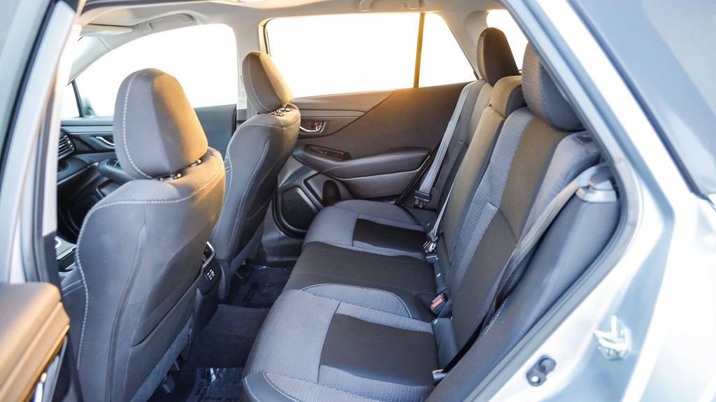 Used 2025 Subaru Outback Premium image 23