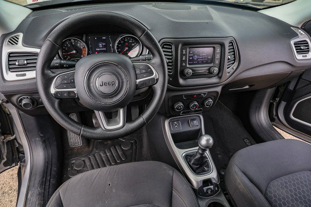Used 2017 Jeep Compass Sport w/ Tech Group FWD image 19