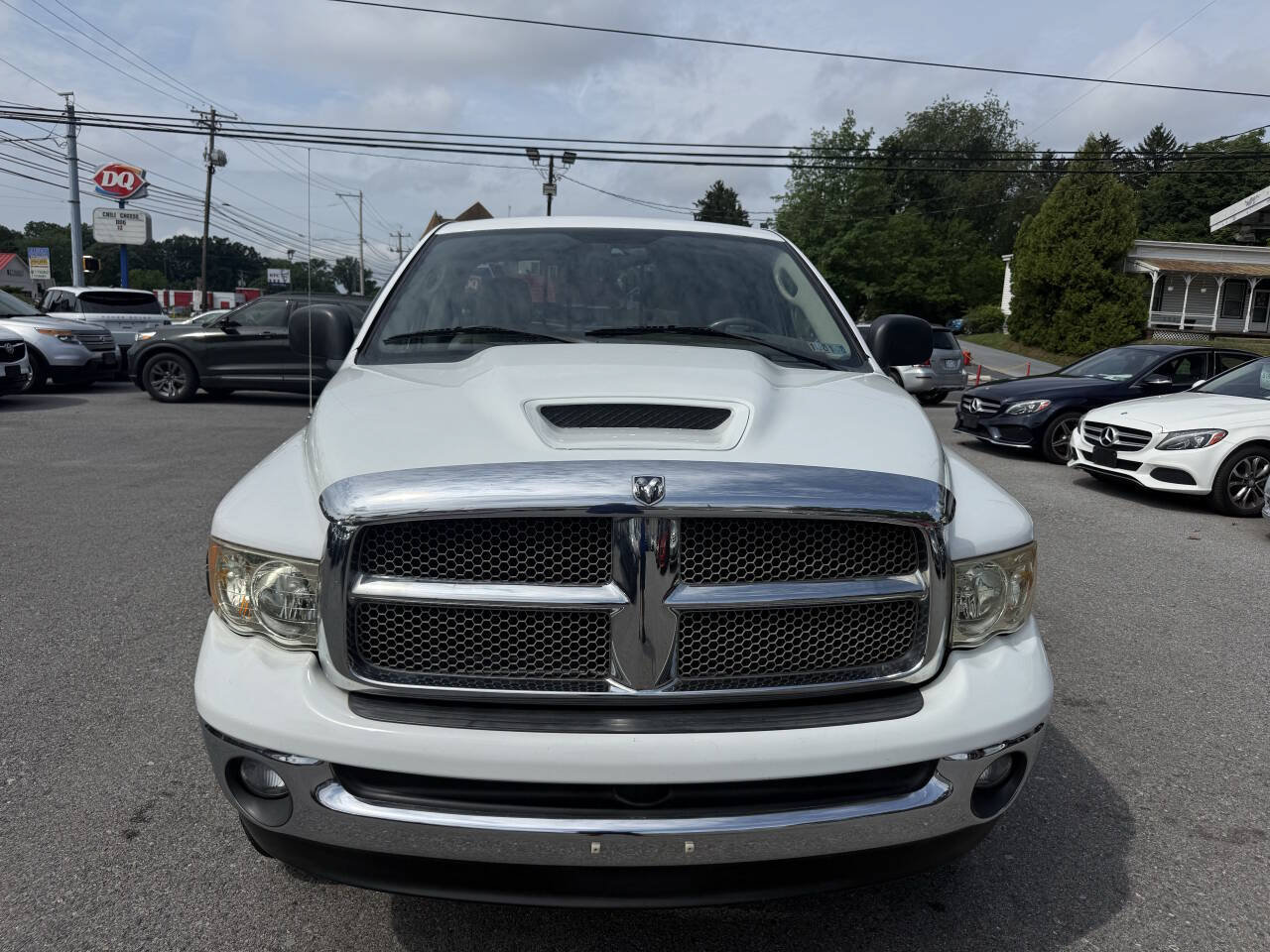 Used 2004 Dodge Ram 1500 Truck SLT AWD/4WD image 2