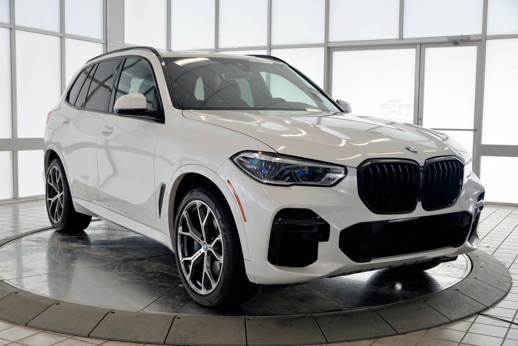 Used 2023 BMW X5 xDrive40i w/ Executive Package image 2