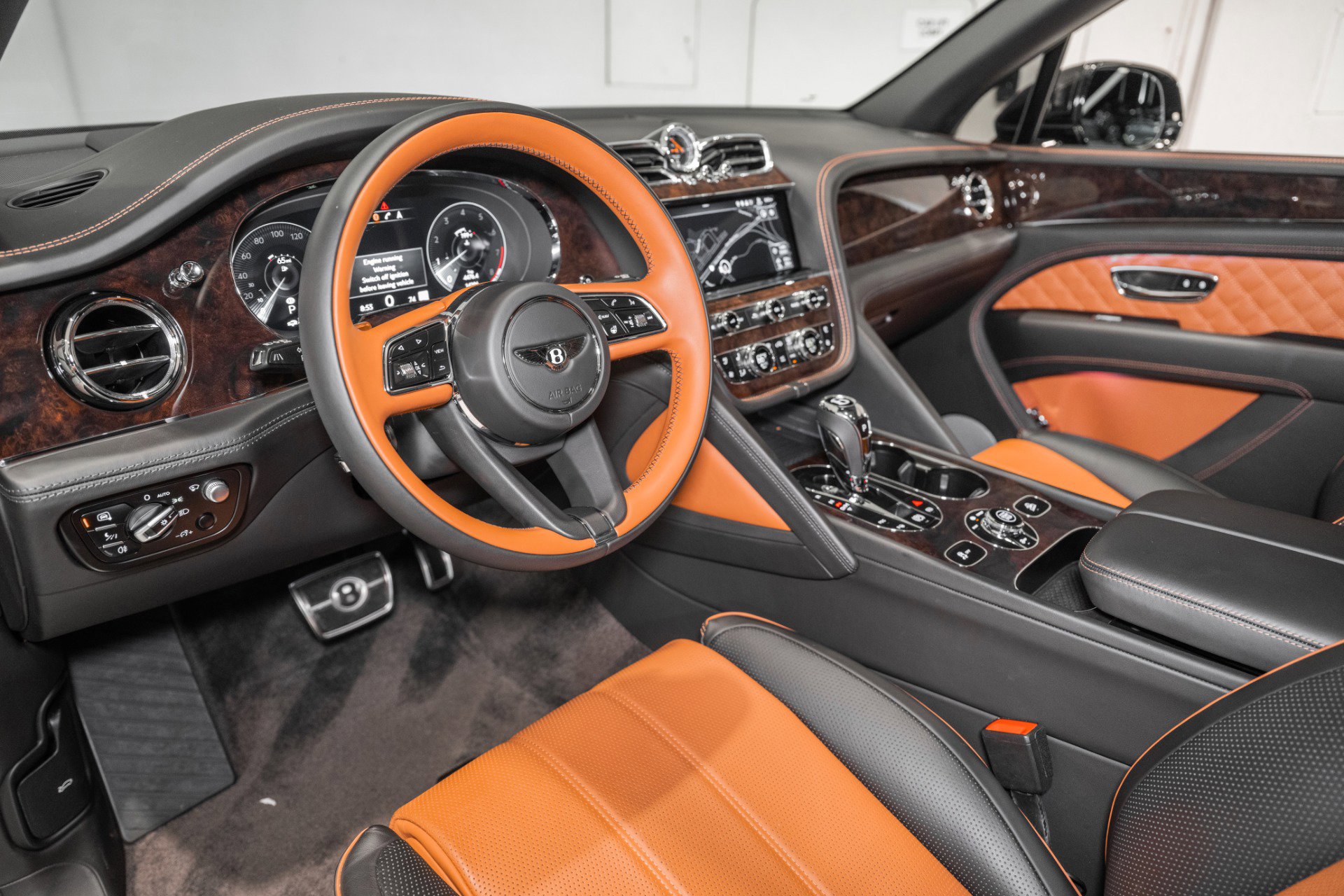 Used 2022 Bentley Bentayga image 19